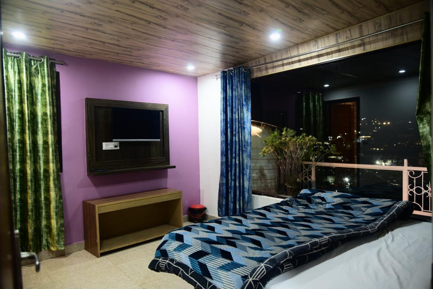 Plaza Homestay Mussoorie Exterior foto